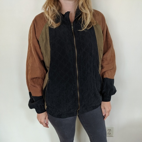 Oversized 80s Vintage Puffy Jacket - Silk! - Picture 3 of 6